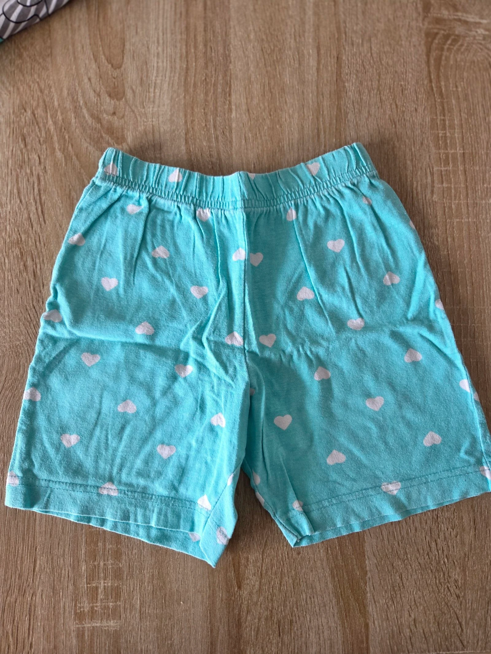 Conjunto vintage de verão camiseta e shorts branco e menta com estampa de cachorro gato coração tamanho 6 anos 114 cm – photo 3